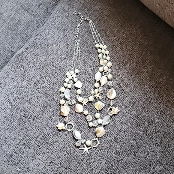 Fun Beachy Statement Necklace - Picture 1 of 3